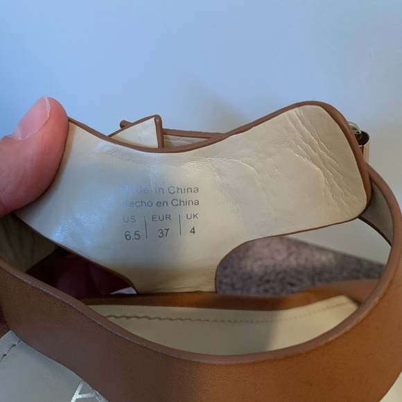 Brown, platform heels - Picture 2 of 2